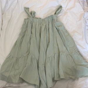 Love Riche dress (S) Sage Green! Perfect summertime dress